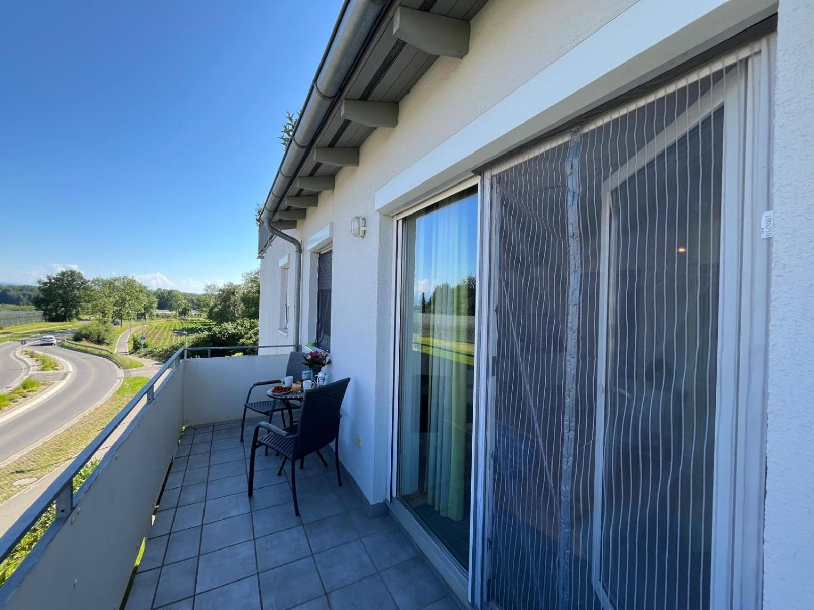 Cozy With Balcony Apartment FDH