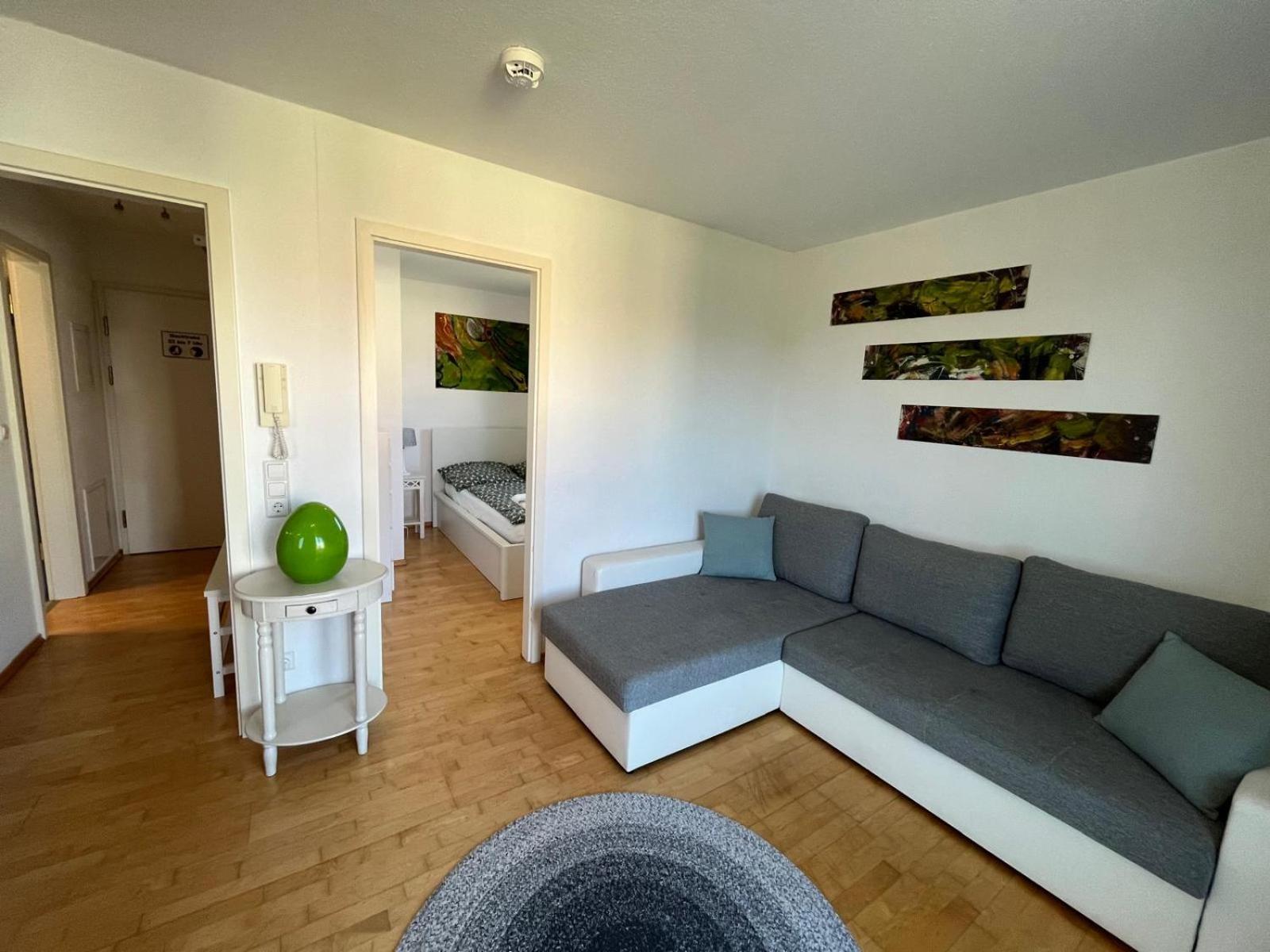 Cozy With Balcony Apartment FDH